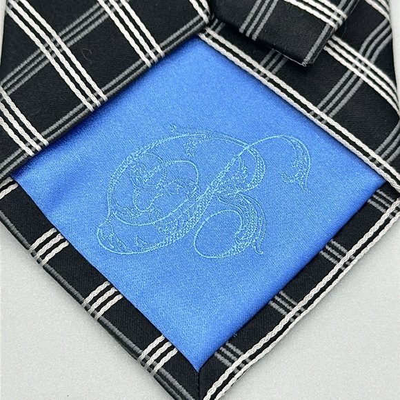 Bugatti 100% Silk Tie - Picture 4 of 5